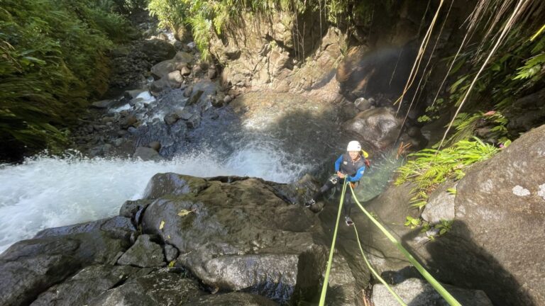 Sportliches Canyoning an der Riviere Noire